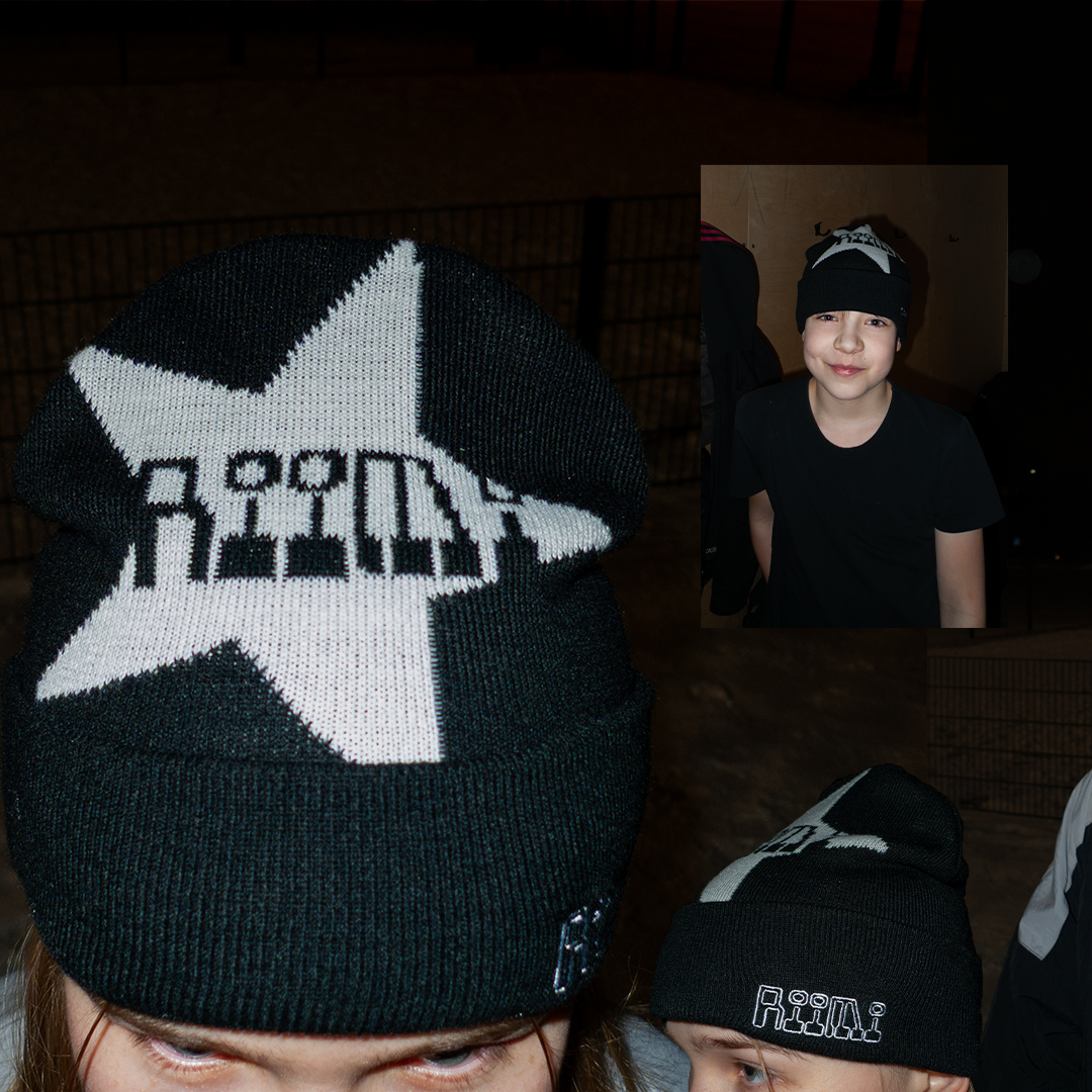 RIIMI STAR BEANIE